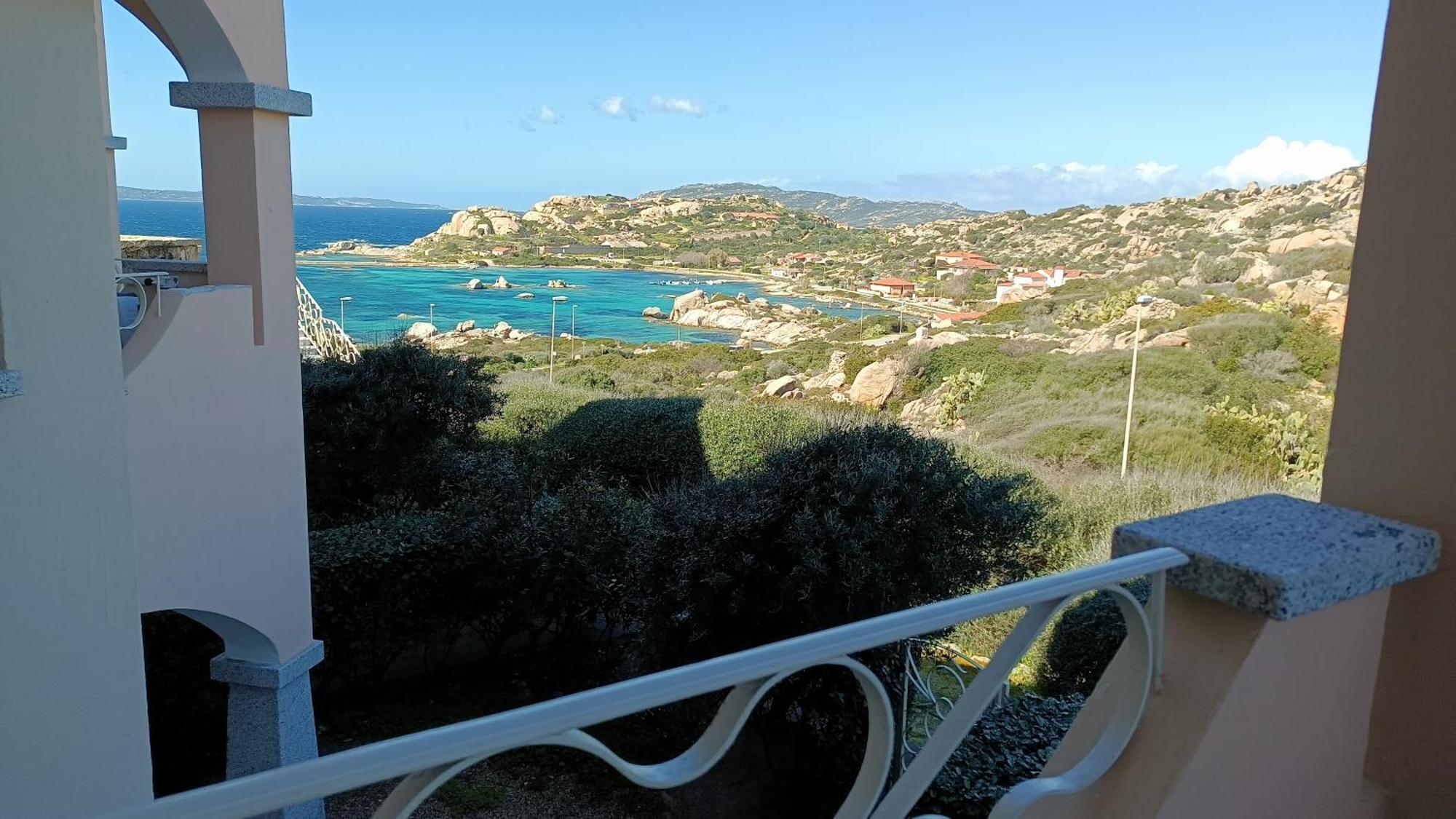 Appartamento Vista Mare Punta Tegge La Maddalena  Buitenkant foto